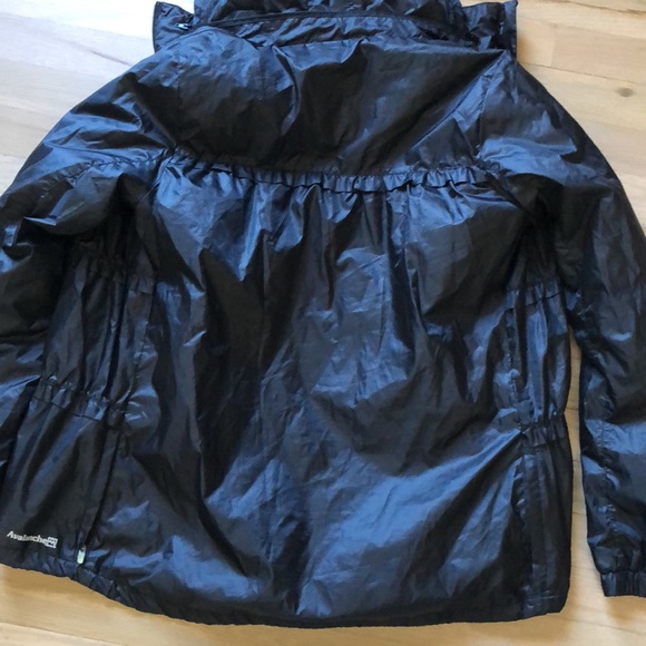 Avalanche Weather Shield Running Shell - Picture 14 of 14